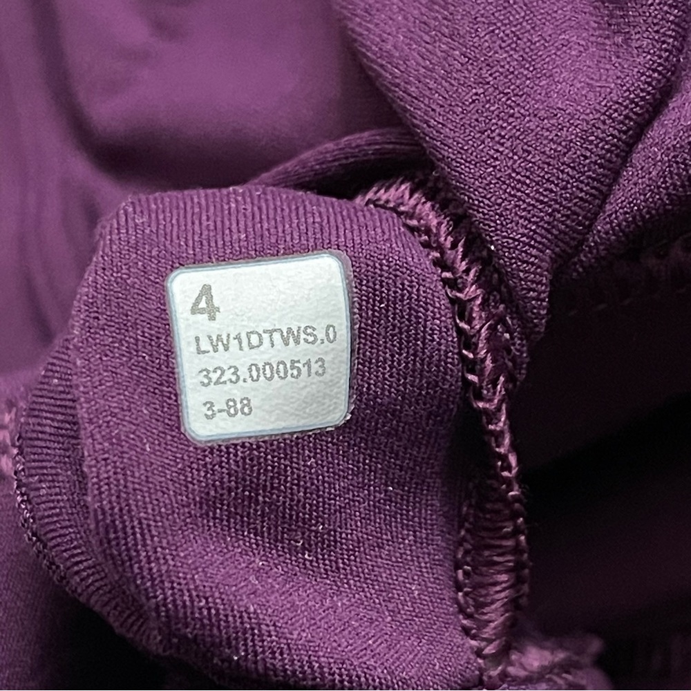 Lululemon Align Tank Top Sz 4 In Dramatic Magenta NWT - Picture 8 of 8